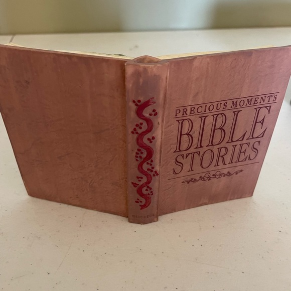 Precious Moments Noah's Ark Resin Bible Open Bible Book and Much More Noah 1998 - Picture 3 of 4